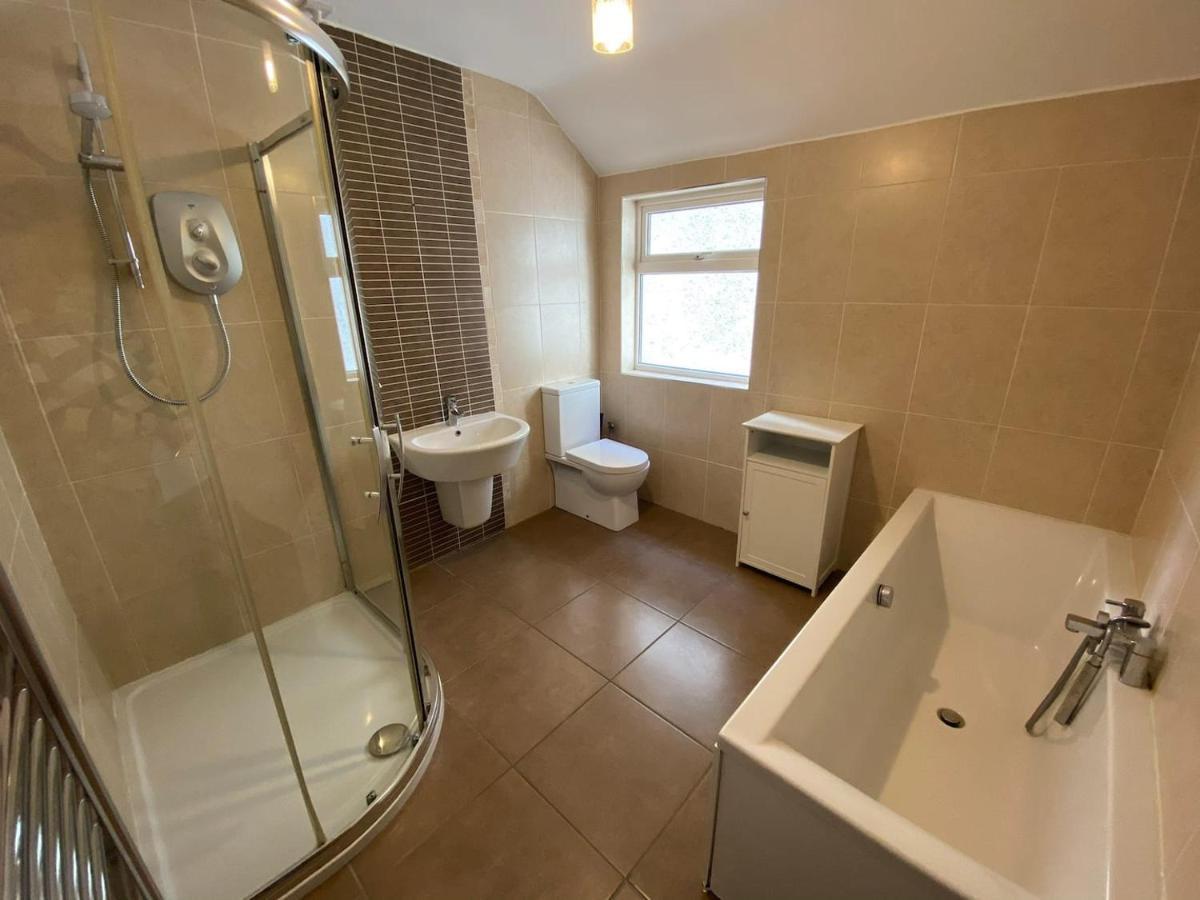 4 Bed Home Portrush Town Centre Zewnętrze zdjęcie